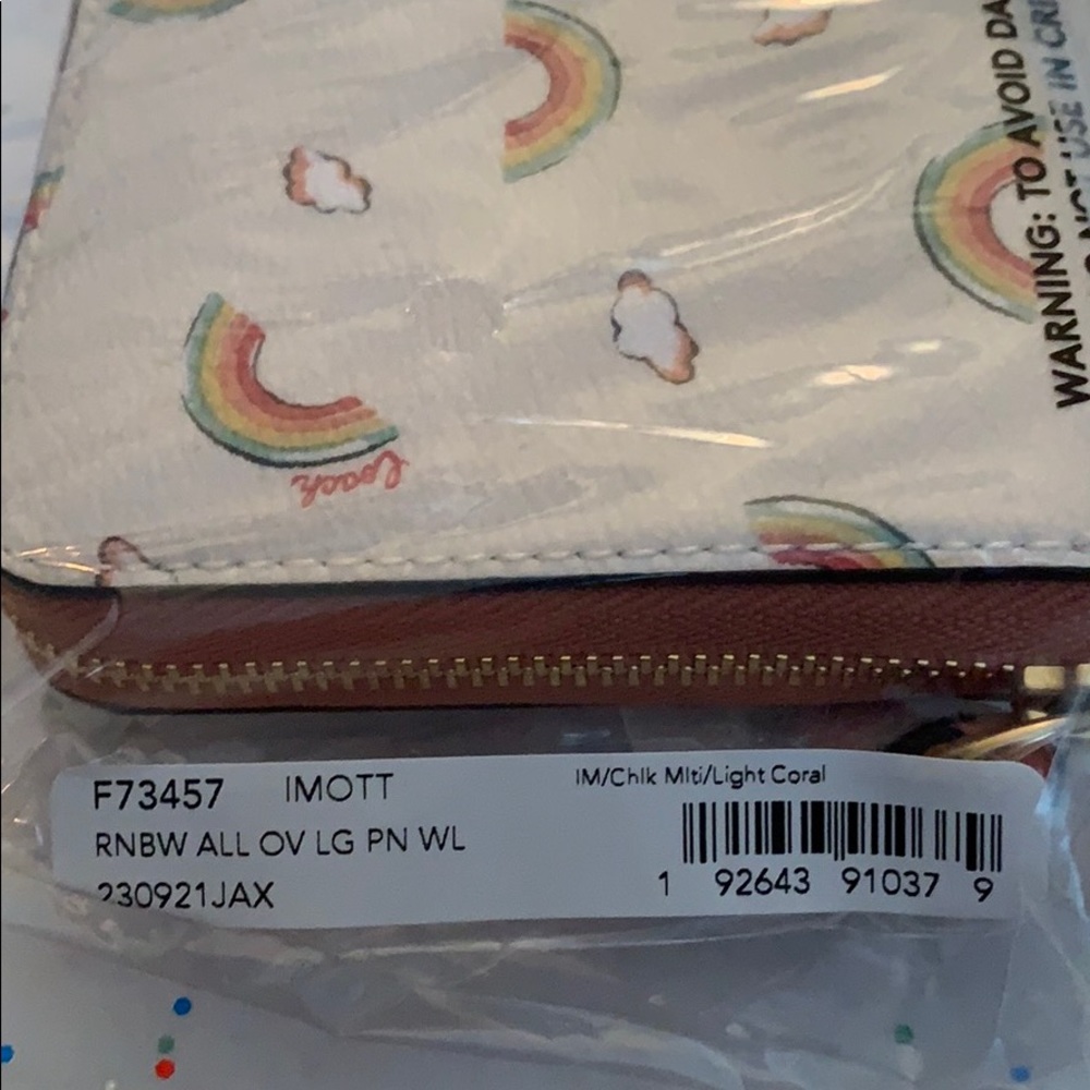 🔥LAST ONE🔥 Coach Large Phone Wristlet W/Rainbows - Picture 5 of 5